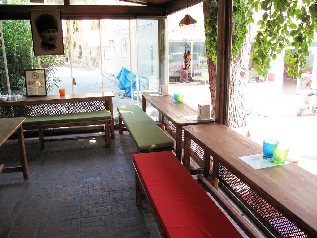 Iyon Pansiyon Foca Exterior photo